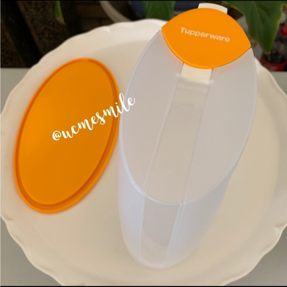 Tupperware Modular Mates Flip up Lid Cereal Modular Mates
